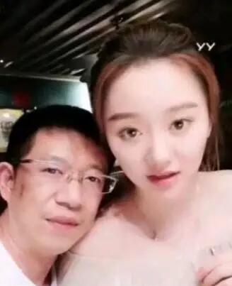 神豪趙子龍與YY主播夏玲美破裂改簽名脫VP 喊話平生哥放馬過來